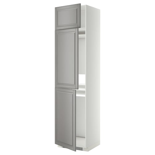 White METOD kitchen cabinet with grey doors and adjustable shelves.