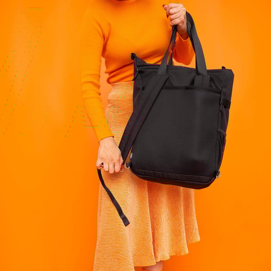 VÄRLDENS backpack, black, 31x15x49 cm/26 l IKEA