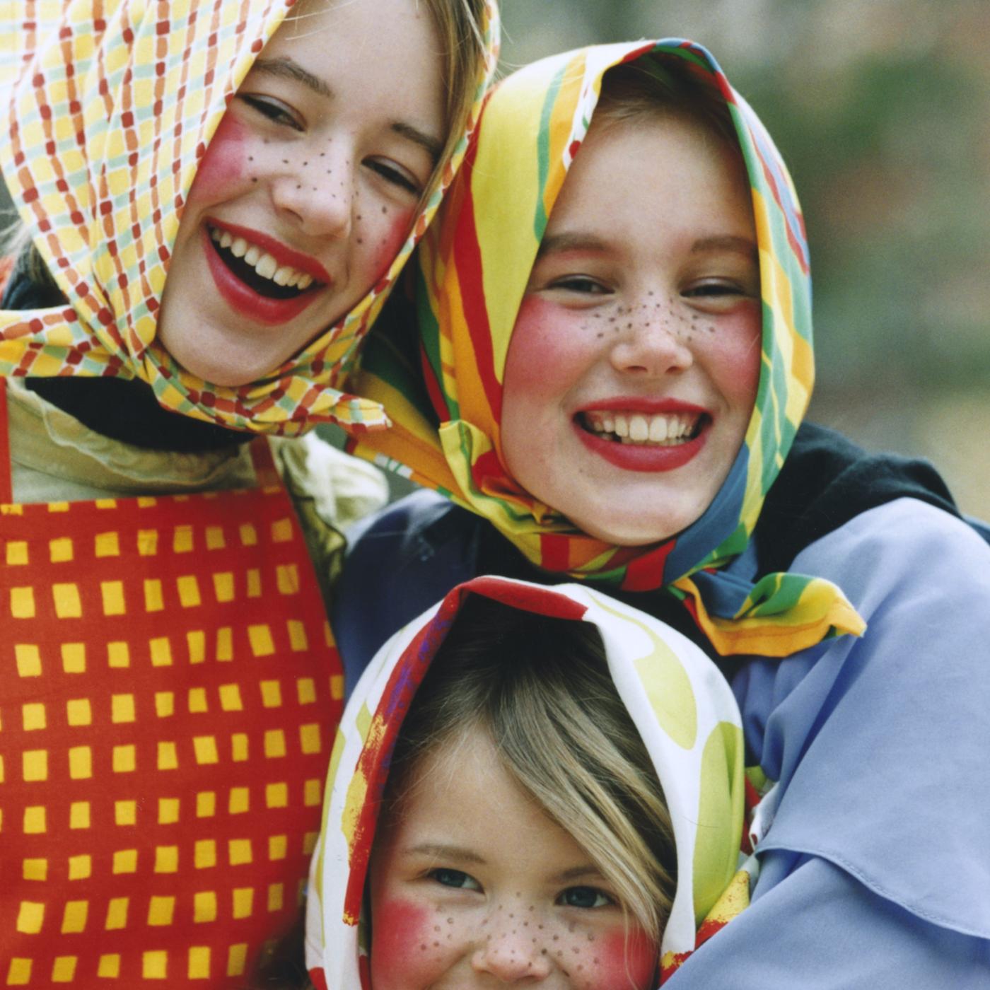 Schwedische Osterhexen und Kinder aufgepasst!