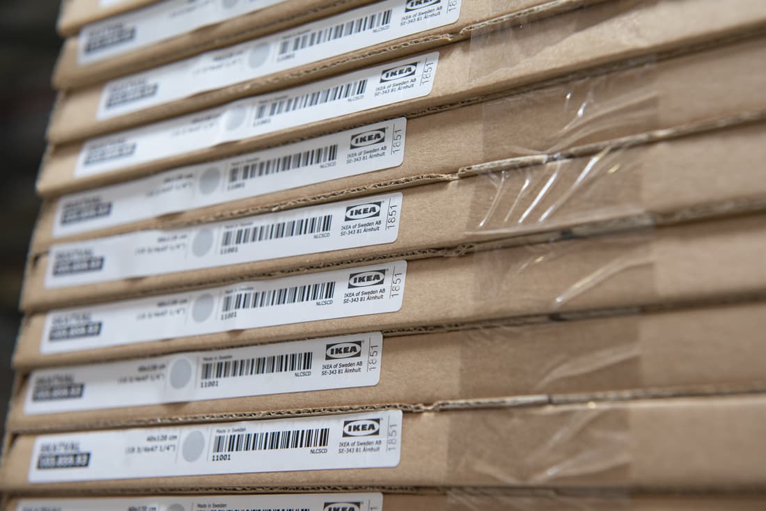 Großer IKEA Family Außenverkauf