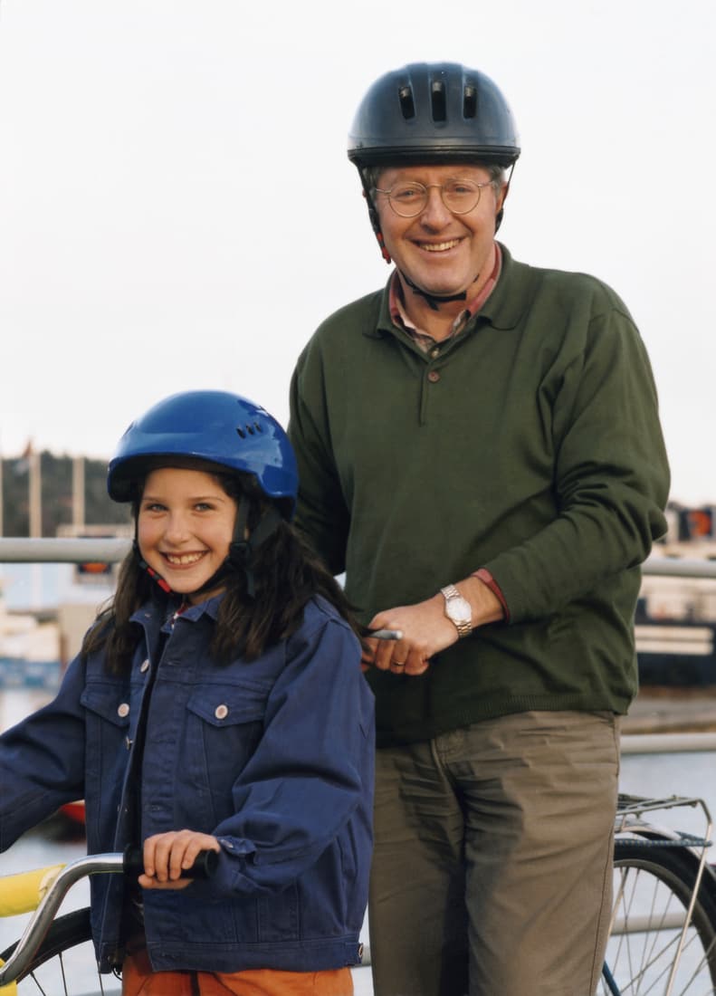 Sicher unterwegs auf dem Rad - natürlich mit Helm