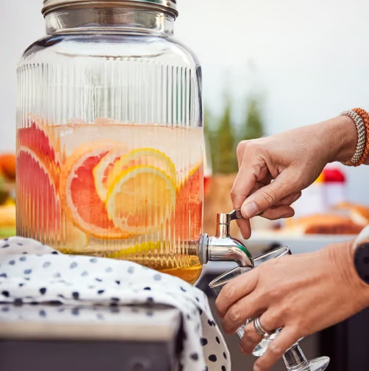Ein Hoch auf den Midsommarspaß