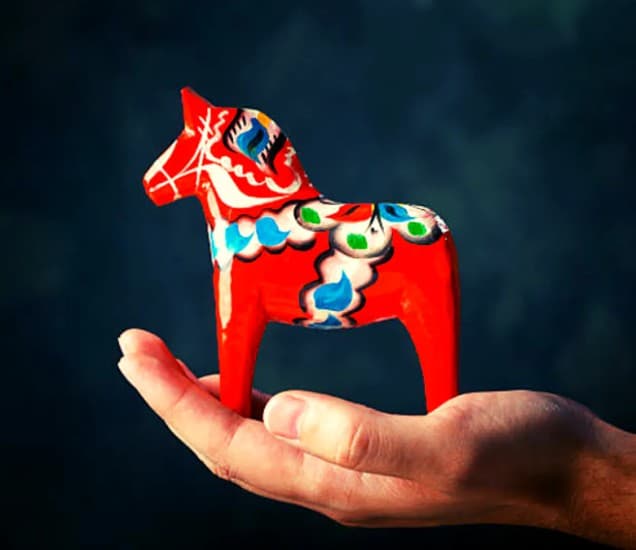 IKEA Vaughan March Break -Dala horse kraft table!