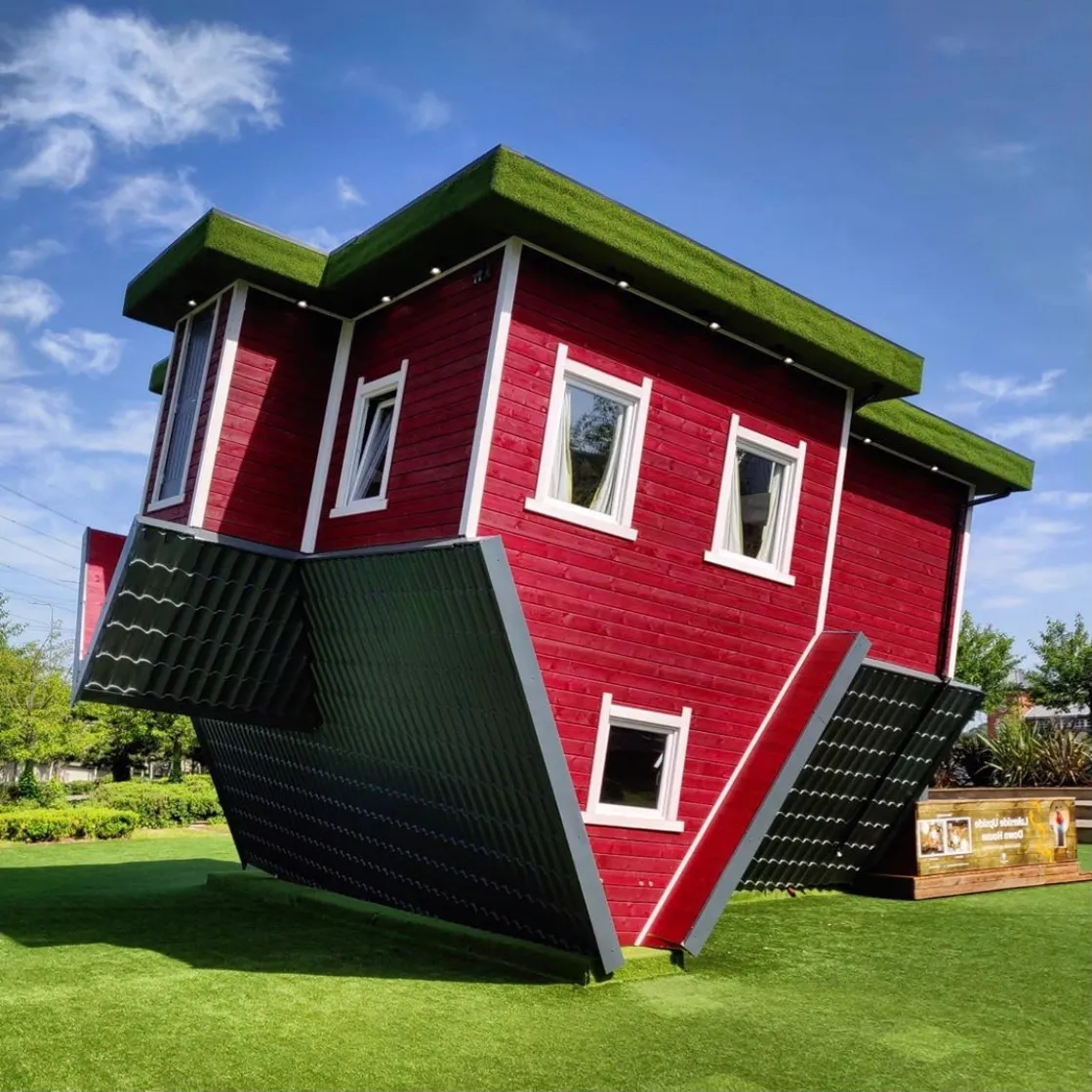 30% off entry to Upside Down House Lakeside