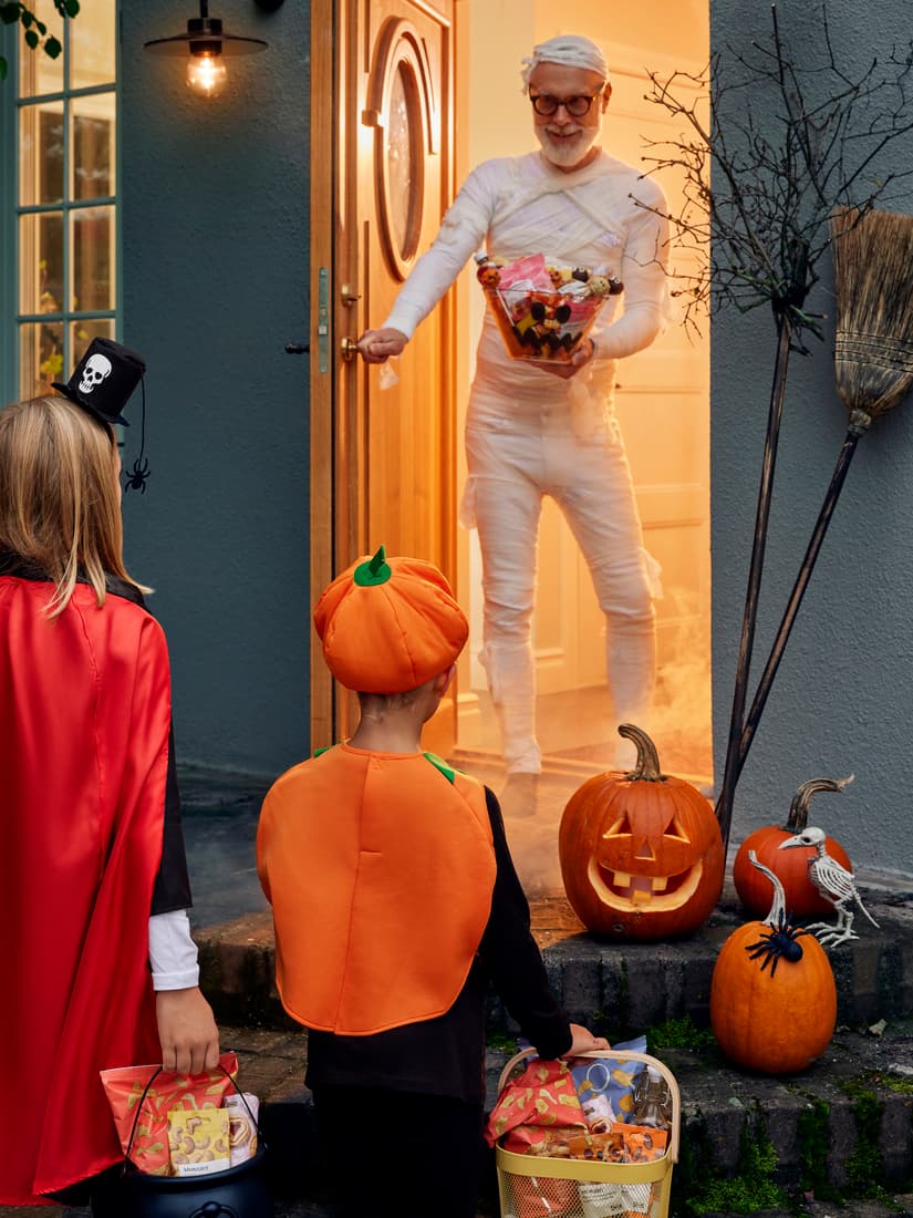 BOO-tiful costume parade