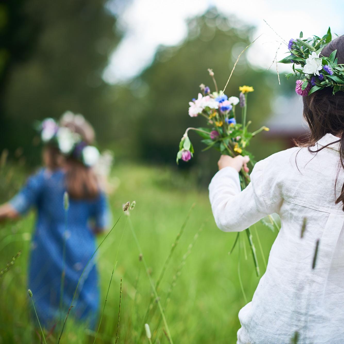 The Easter Bunny's bouquet trail