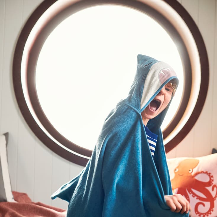 Shark Art-tack