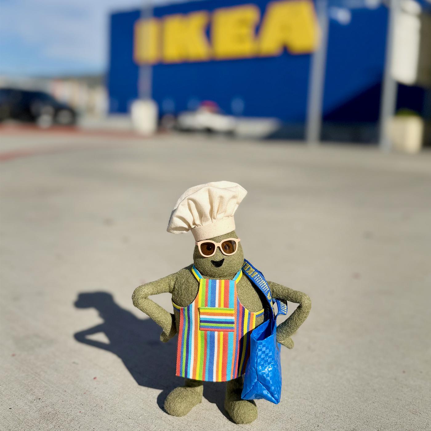 Tiny Chef is exploring IKEA Renton!