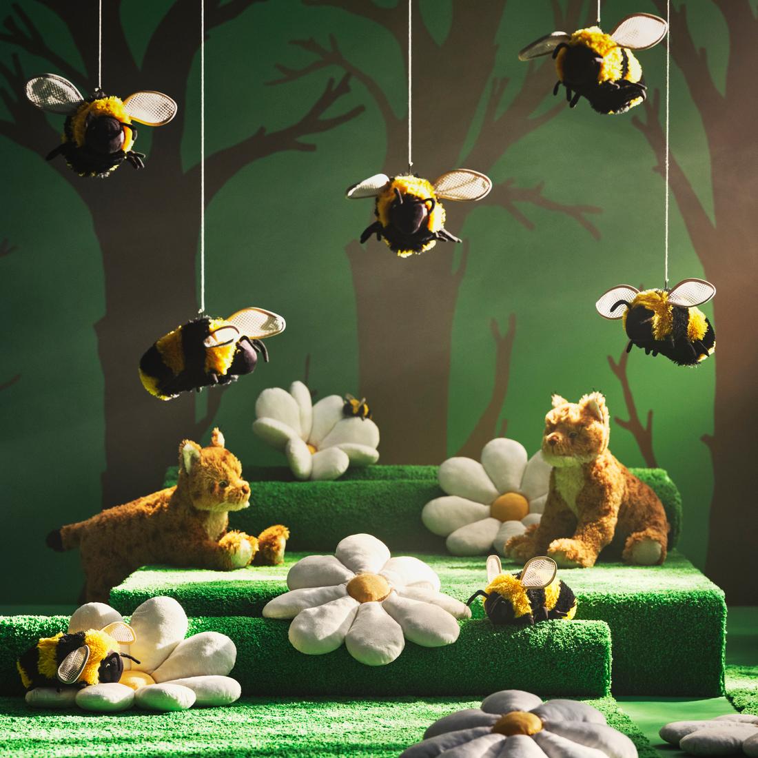 Guess How Many Bees – Volvo Display