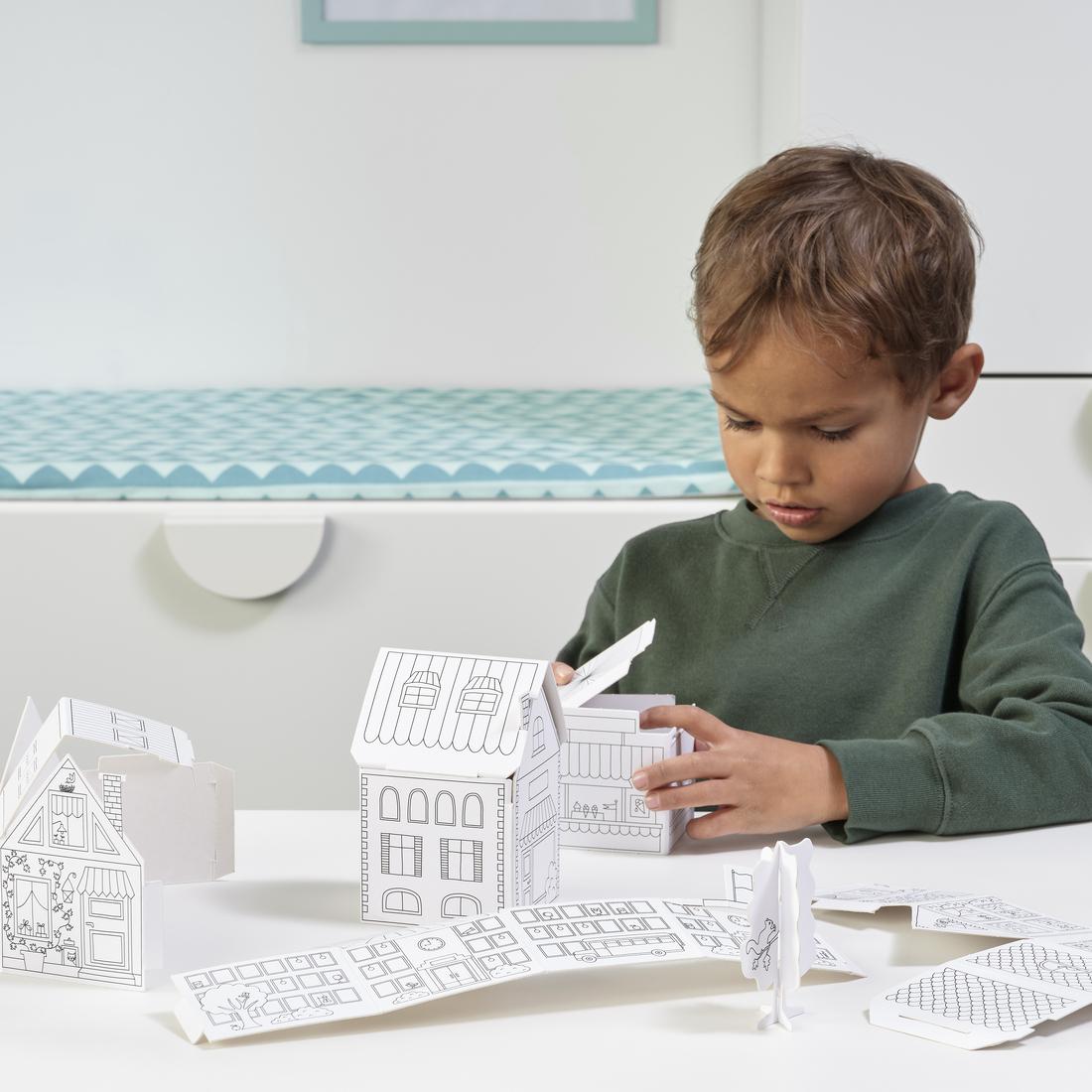 Leka IKEA Family kids club activity
