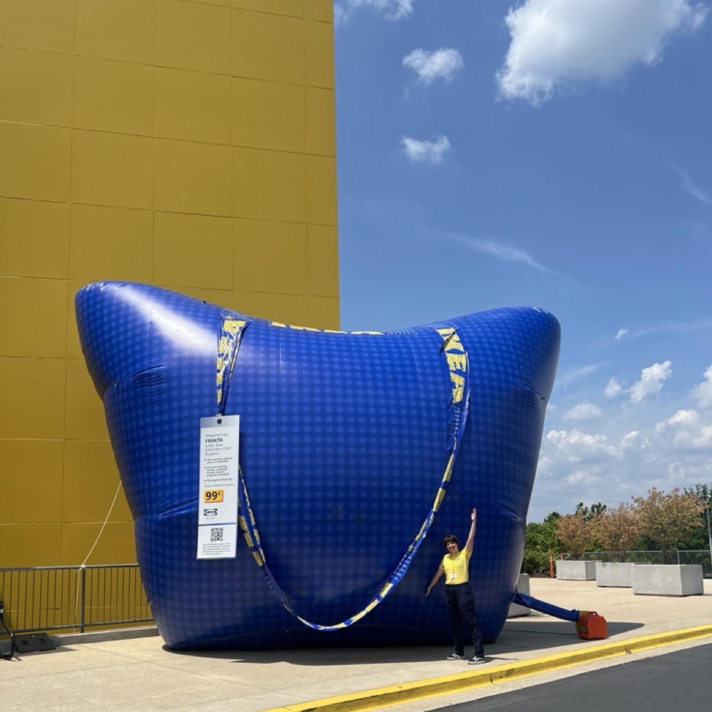 See the BIG BLUE FRAKTA BAG!