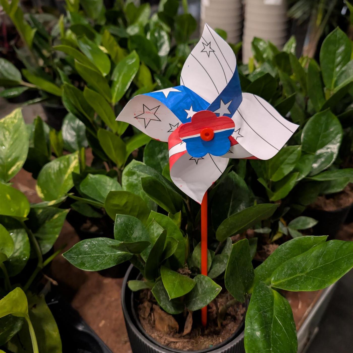 Småland Craft- Patriotic Pinwheels