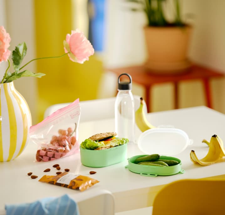 Swedish Food Market: Back to School Bites