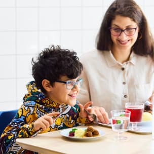 Kids Eat Free Wednesdays