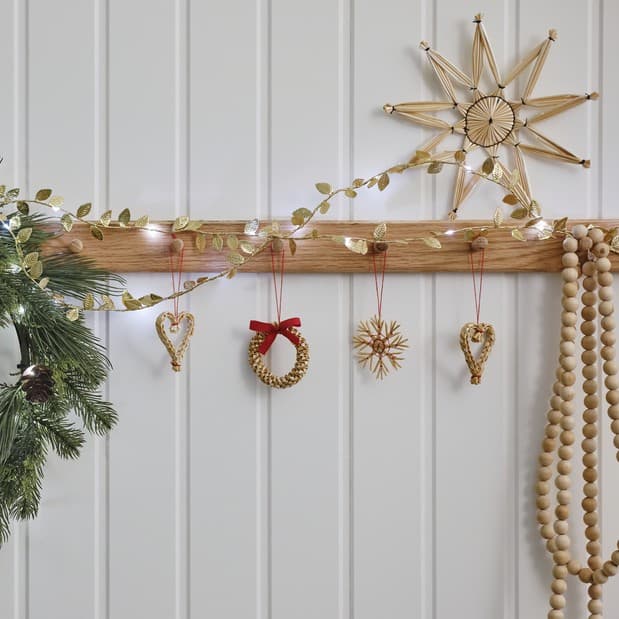 Strohsterne: Scandinavian Straw Decor