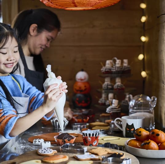 Spooky Gingerbread House Decorating at IKEA