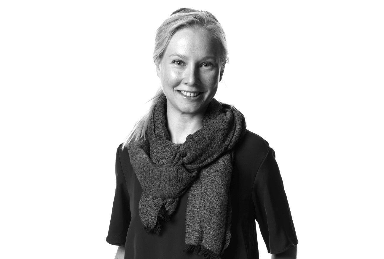 Black and white portrait of designer Iina Vuorivirta.