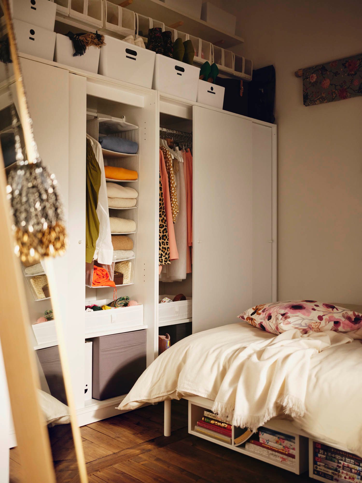 IKEA storage school: Big ideas for small bedrooms – IKEA Global