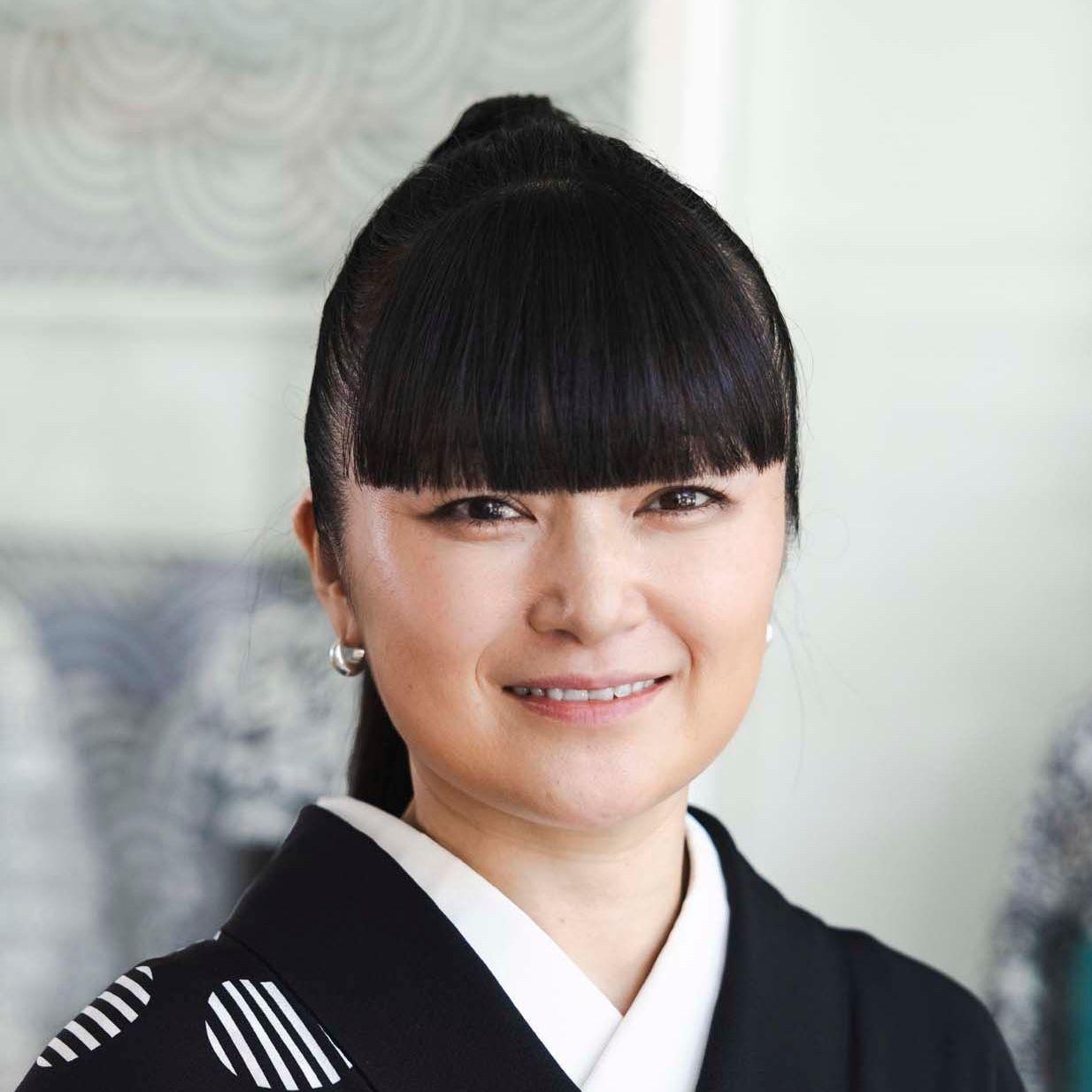 A head and shoulder image of Hiroko Takahashi.