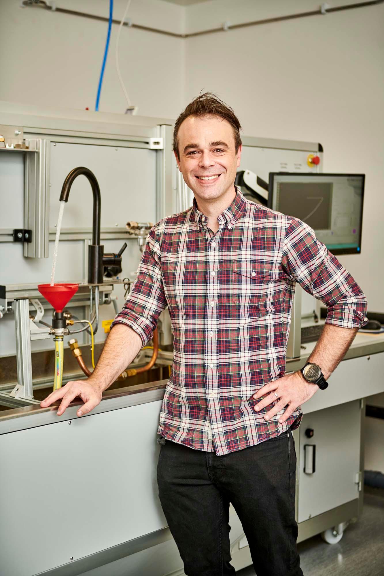 A portrait of Product Development Engineer René Marienfeld.