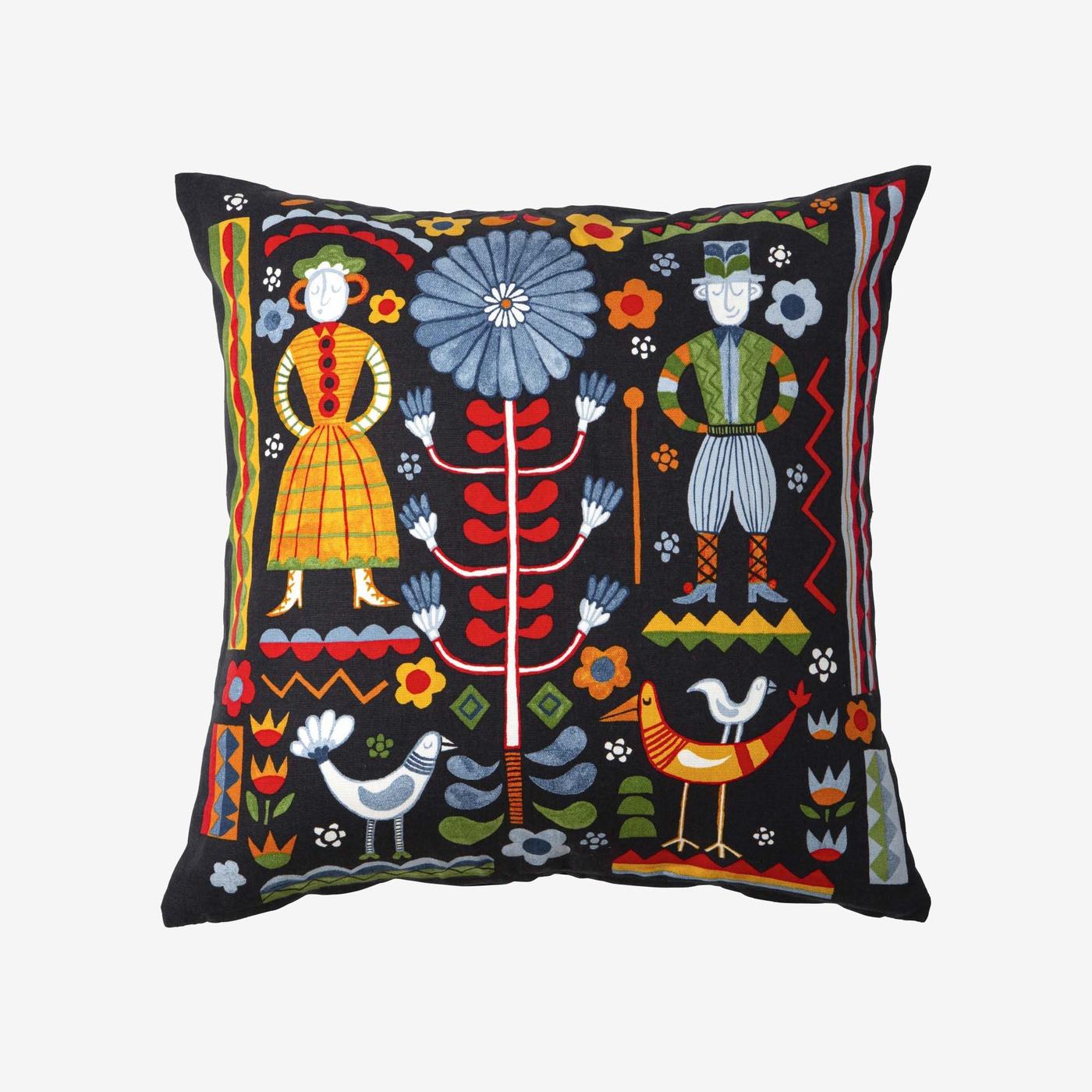A colourful TRATTKAKTUS cushion.