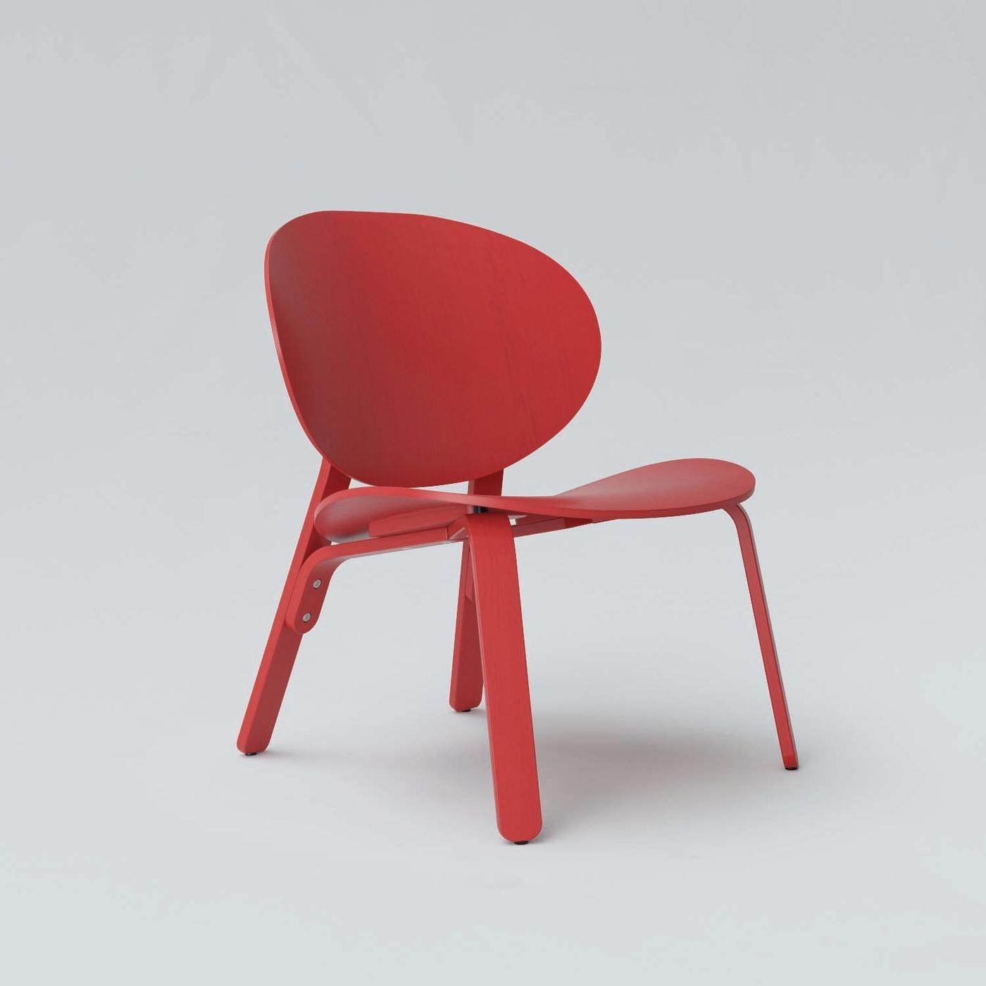 A red FROSET chair.