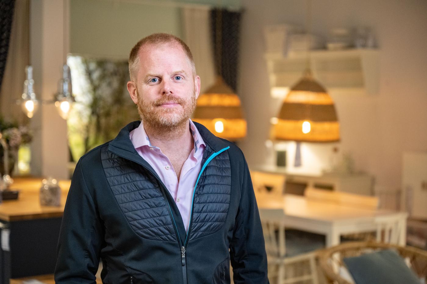 Photo of Inter IKEA CEO Jon Abrahamsson Ring with IKEA showroom background