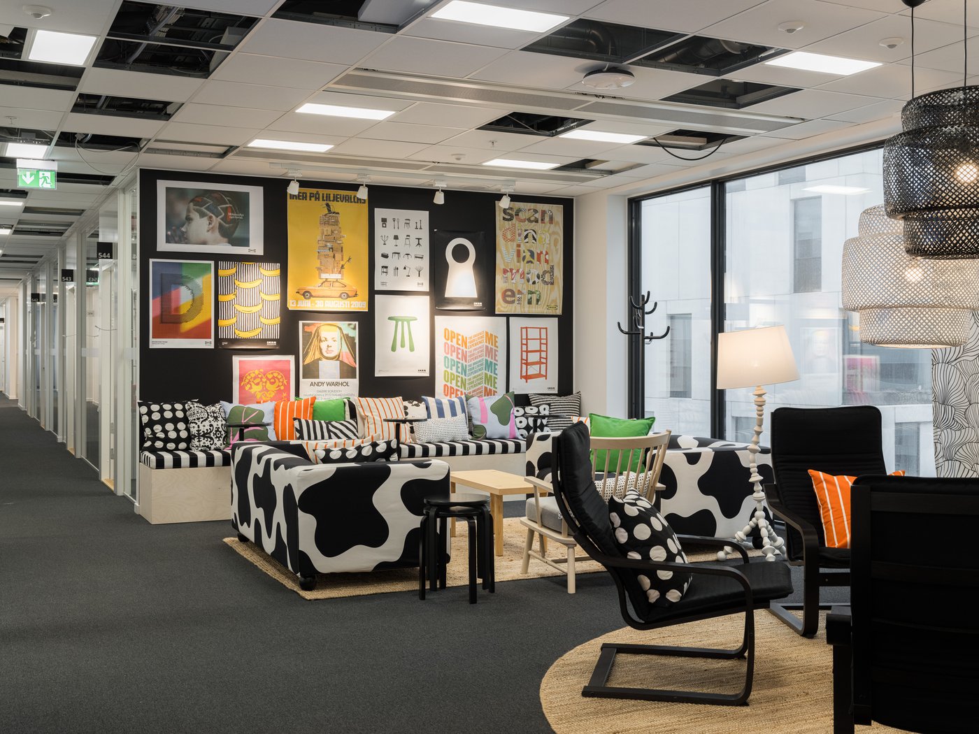 A comfortable seating area in the IKEA KLIPPORNA office in Malmö.