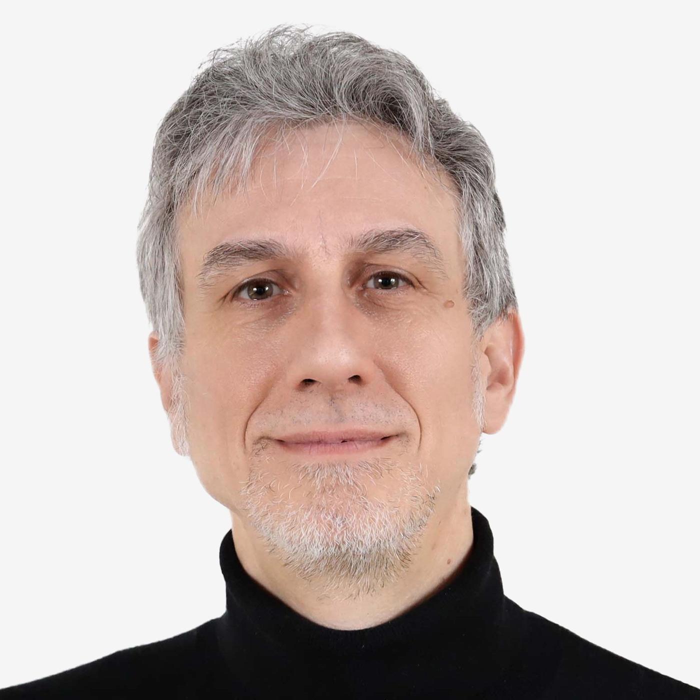 A head and shoulder portrait of Innovation Ventures Leader, Raffaele Giovinazzi.