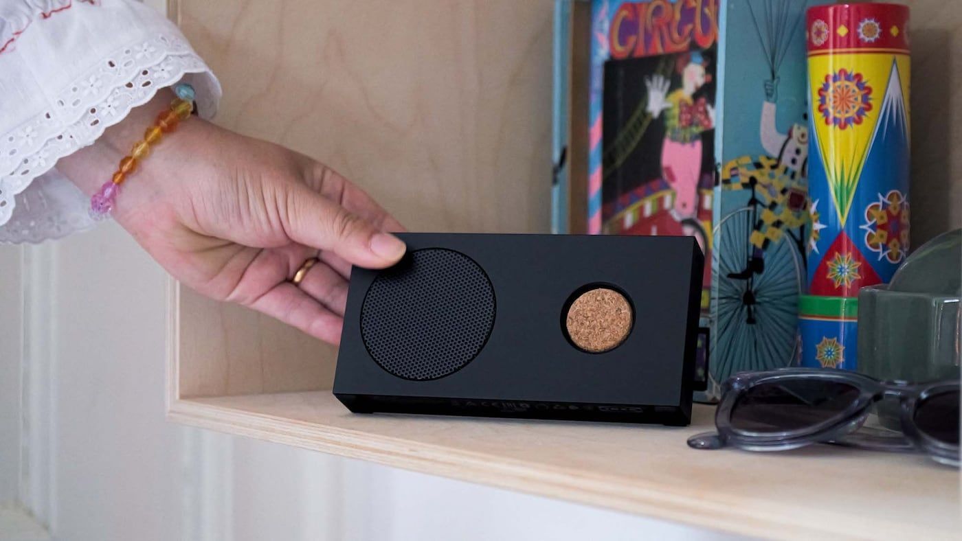 Rosa places an ENEBY bluetooth speaker on the shelf