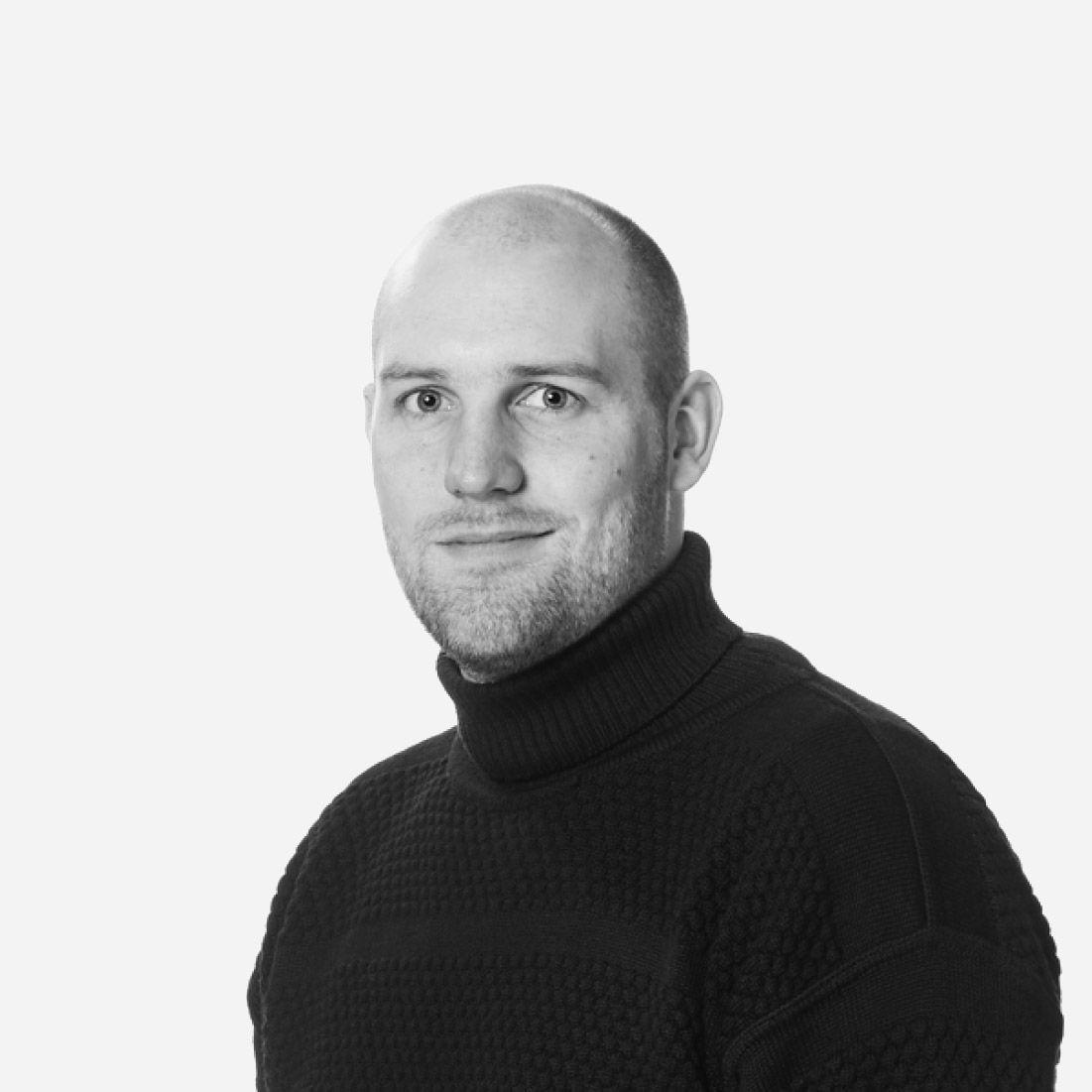 Black and white portrait of designer Friso Wiersma