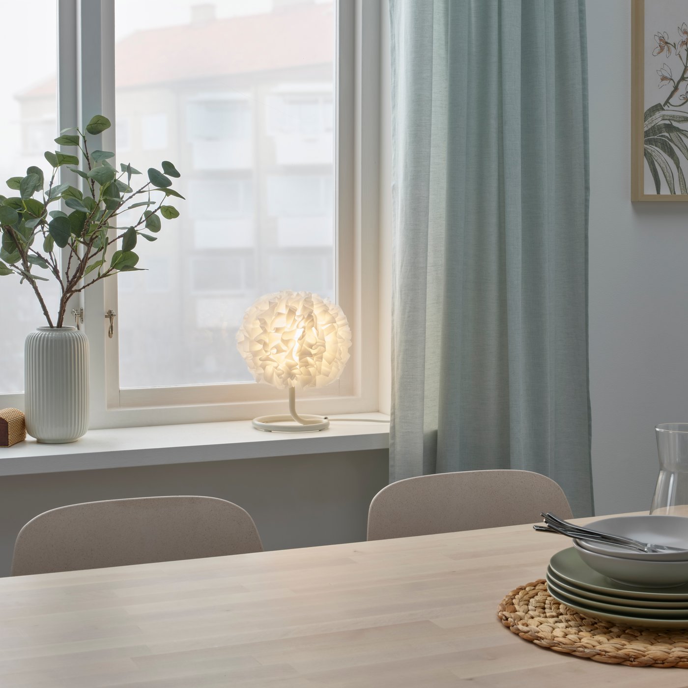 VINDKAST stolna lampa, bijela, 26 cm