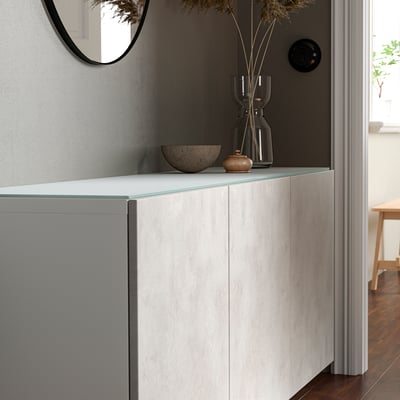 BESTÅ ploča od kaljenog bijelog stakla, elegantna i izdržljiva, besprijekorno pristaje, elegantna i funkcionalna, mala.