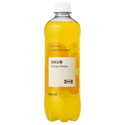 Ikeas ISKUB: napitak s okusom naranče, s niskim udjelom šećera u bočici od 500 ml.