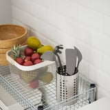 Kuhinjska košara s voćem i priborom, podesive noge