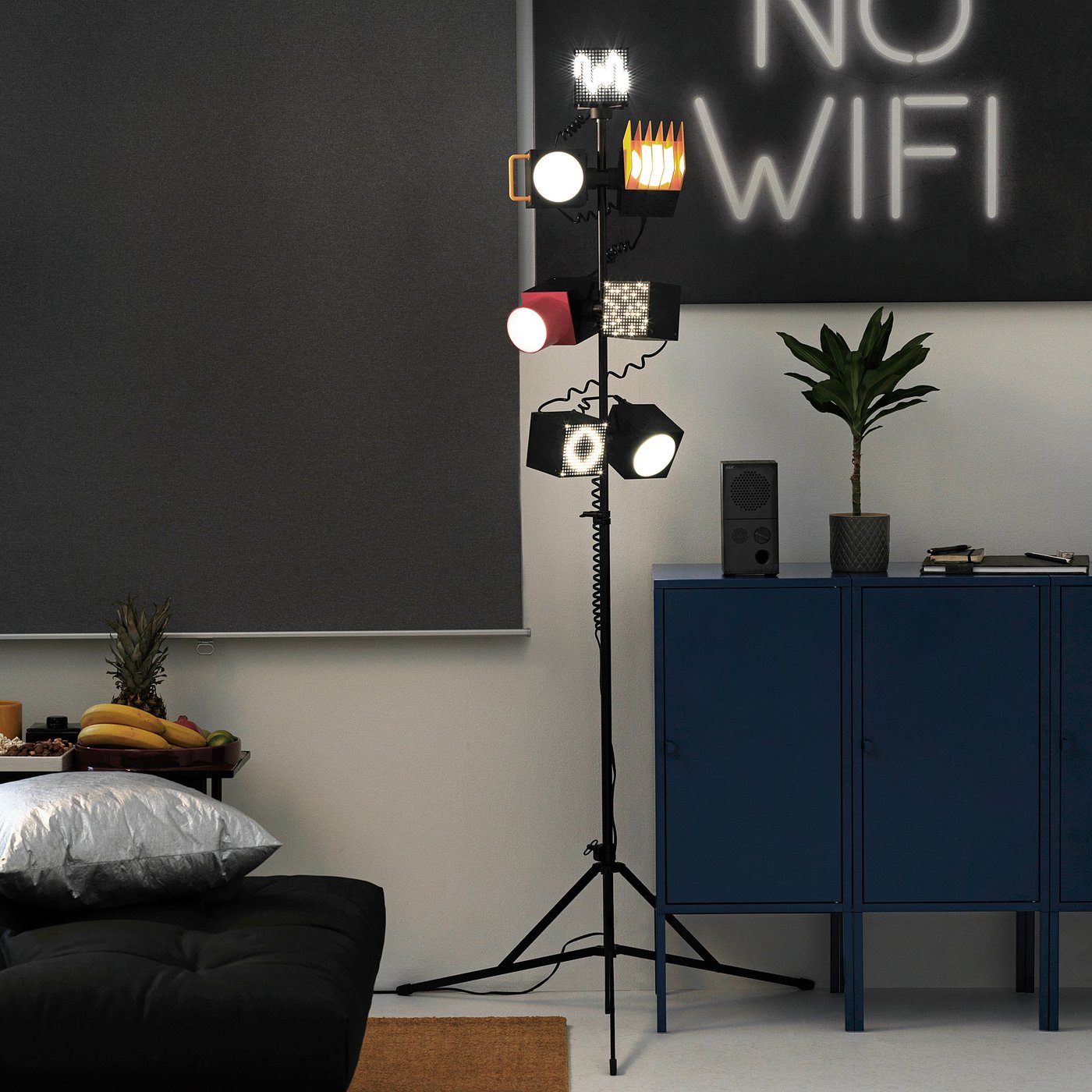 Frekvens Dohanyzoasztal Fekete Ikea