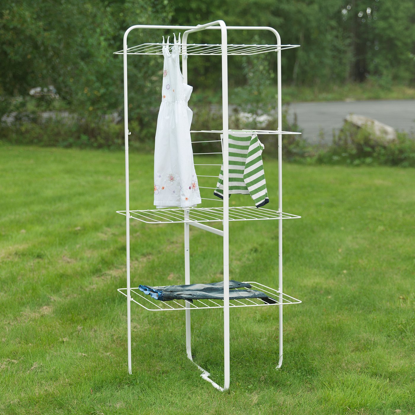 вешалка для белья на улице своими