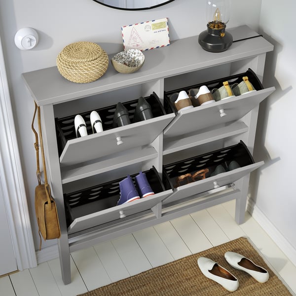 GULLABERG shoe cabinet: 4 compartments, 8 pairs, decor on top, side hooks. 81 characters