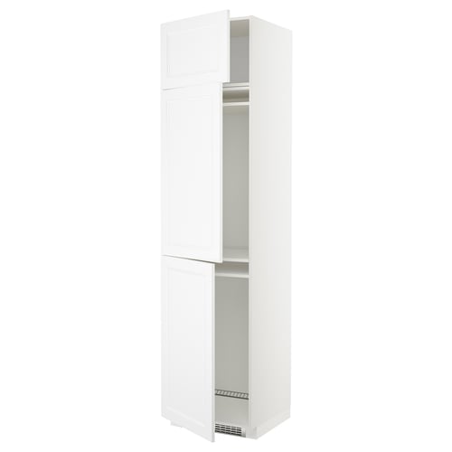 White METOD tall kitchen cabinet with adjustable shelves.