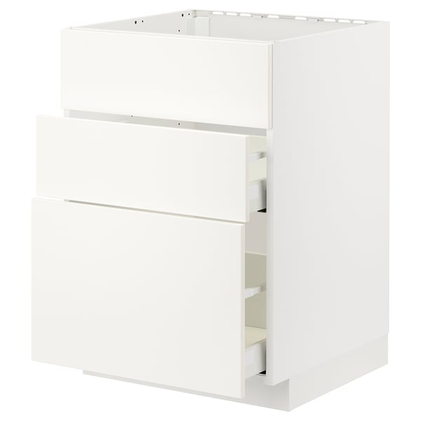 White METOD kitchen cabinet with veddinge fronts, smooth lines, full-extension drawers.