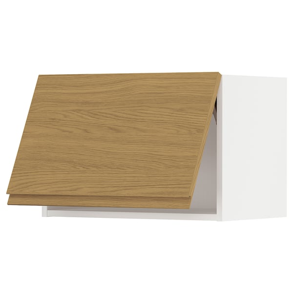 Oak-colored METOD kitchen cabinet with minimalist handles.