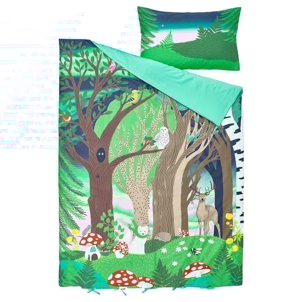 Whimsical forest-themed green bedding set with woodland creatures. Includes duvet cover and pillowcase, made from soft cotton-viscose mix.