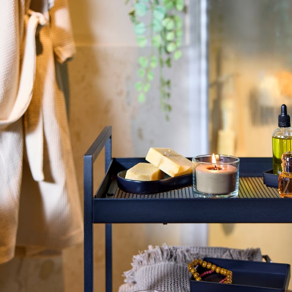 LOTSFÅGEL נר ריחני בכוס, אלגום & פצ'ולי חום, 20 שעות