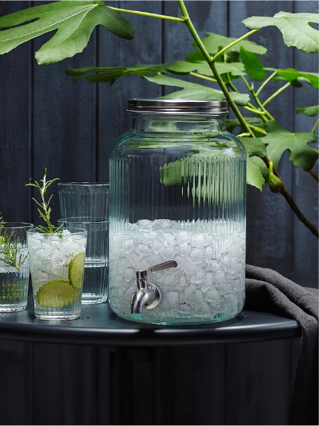 כוסות וקנקנים