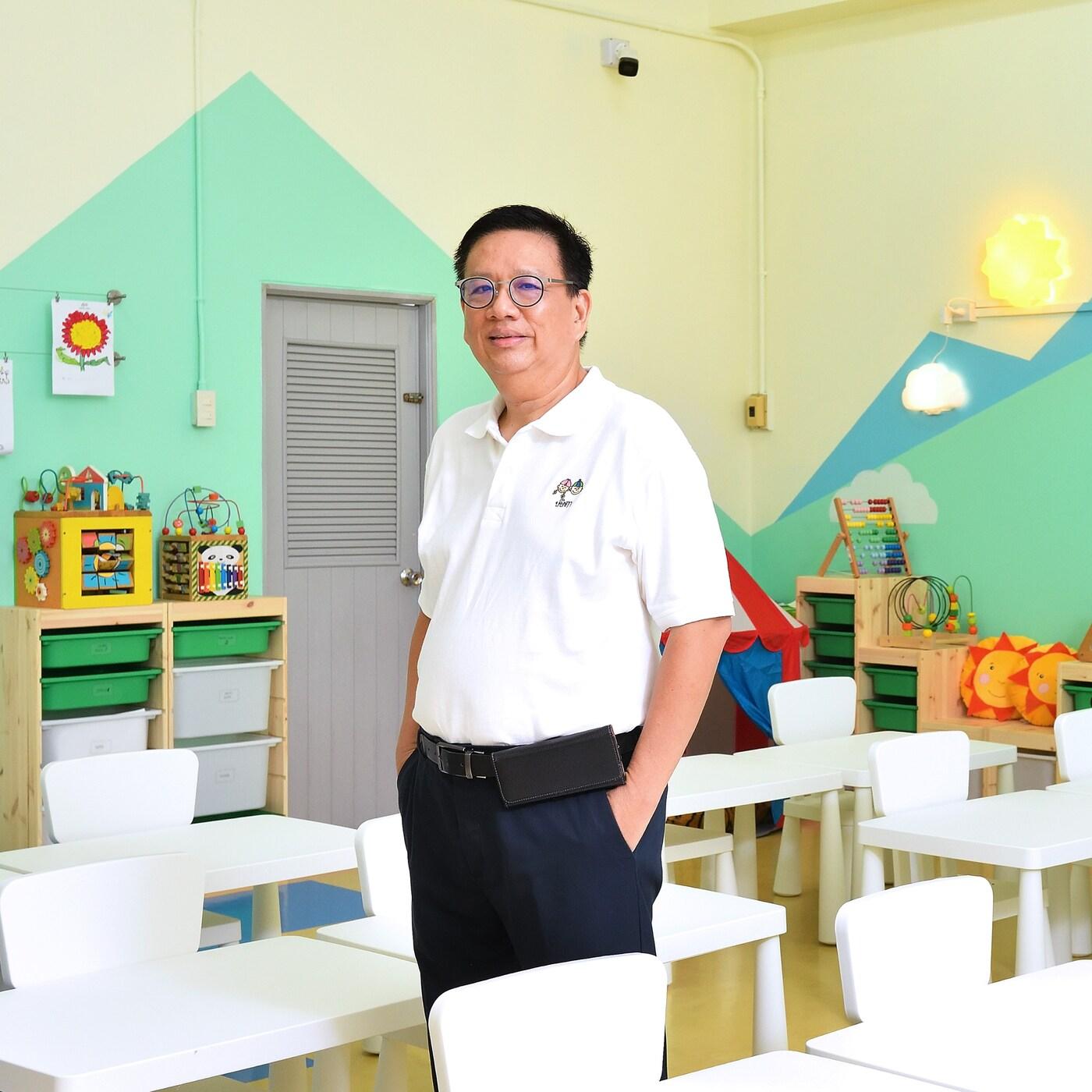 "ผมรู้สึกพอใจกับเฟอร์นิเจอร์ และการออกแบบ"