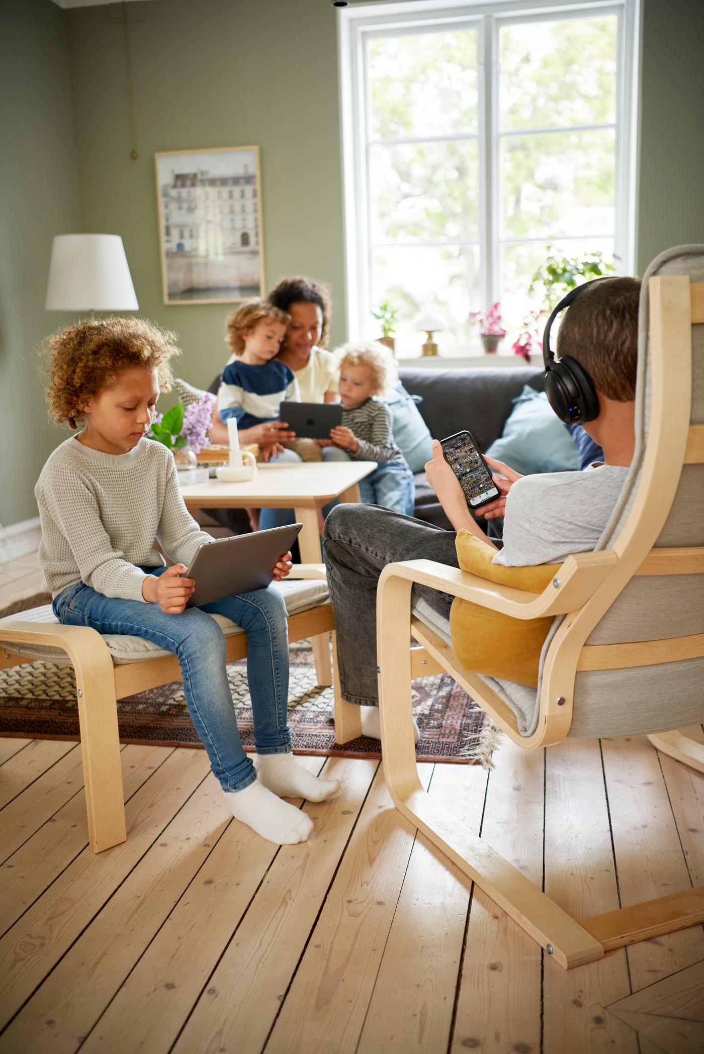 리사보를 손쉽게 조립하는 모습