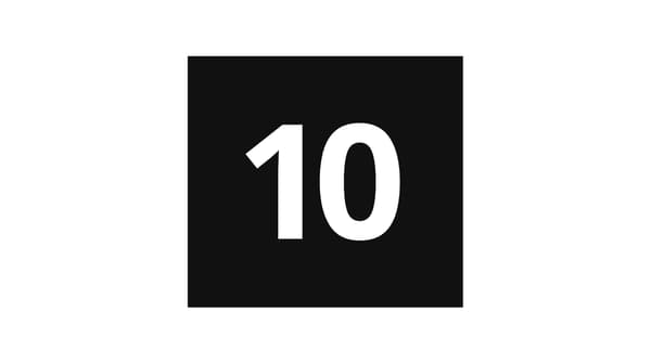 10 в чорному квадраті