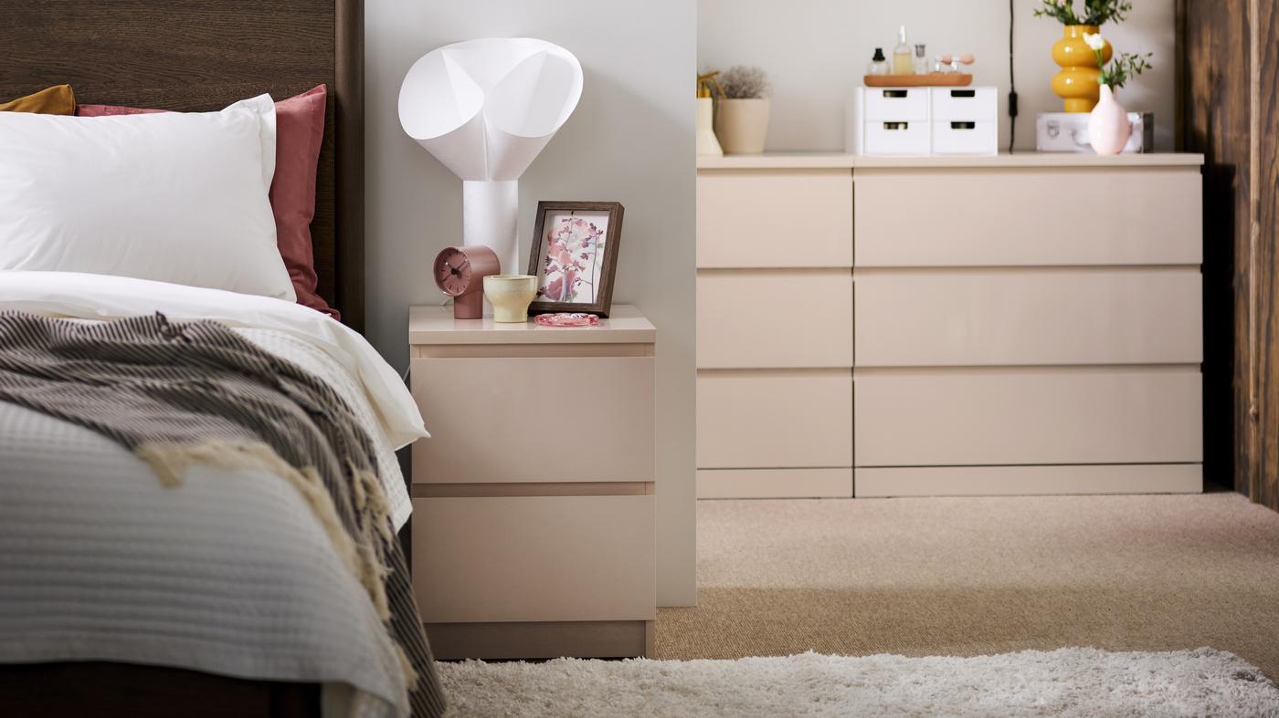 15% de réduction sur toutes les commodes et tables de nuit