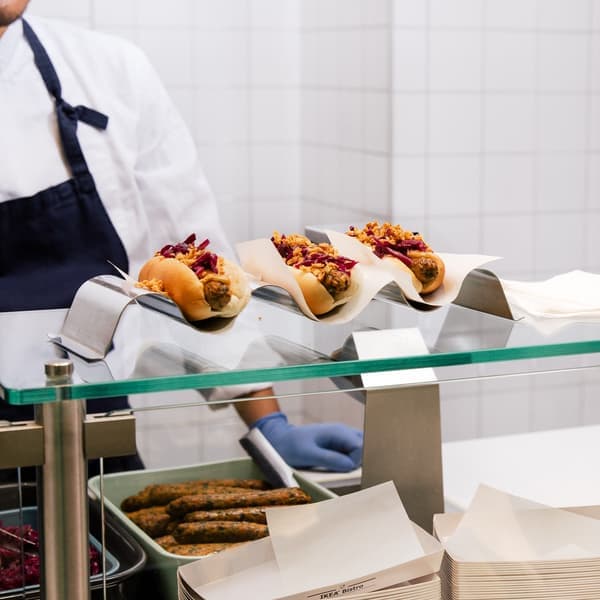 스웨디시 비스트로 (1F)