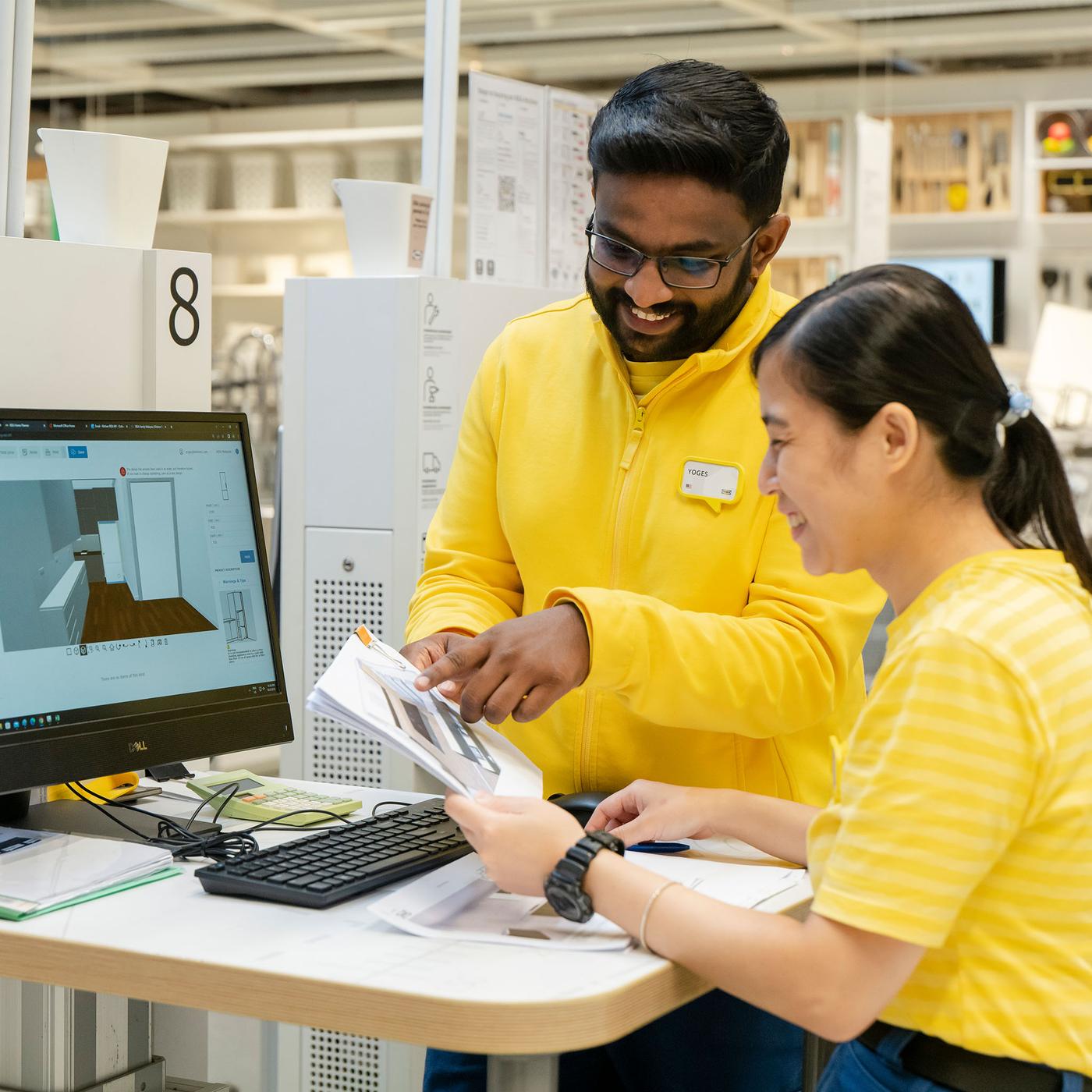 2 coworkers are discussing